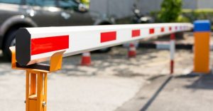 Cómo hacer una barrera de parking segura